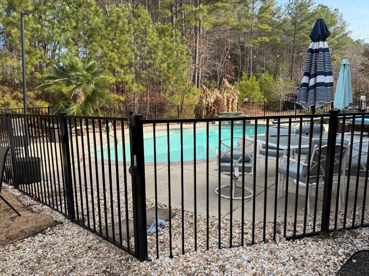 Aluminum-pool-fence-installed-in-clayton
